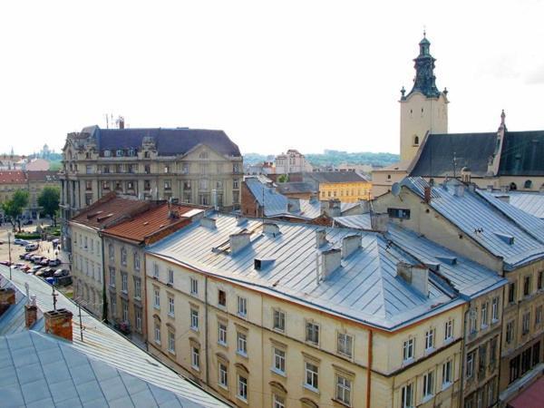 Апартаменти В Центрі На Галицький Для Чотирьох Lviv Exterior foto