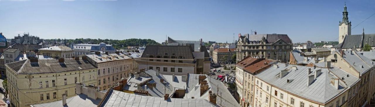 Апартаменти В Центрі На Галицький Для Чотирьох Lviv Exterior foto